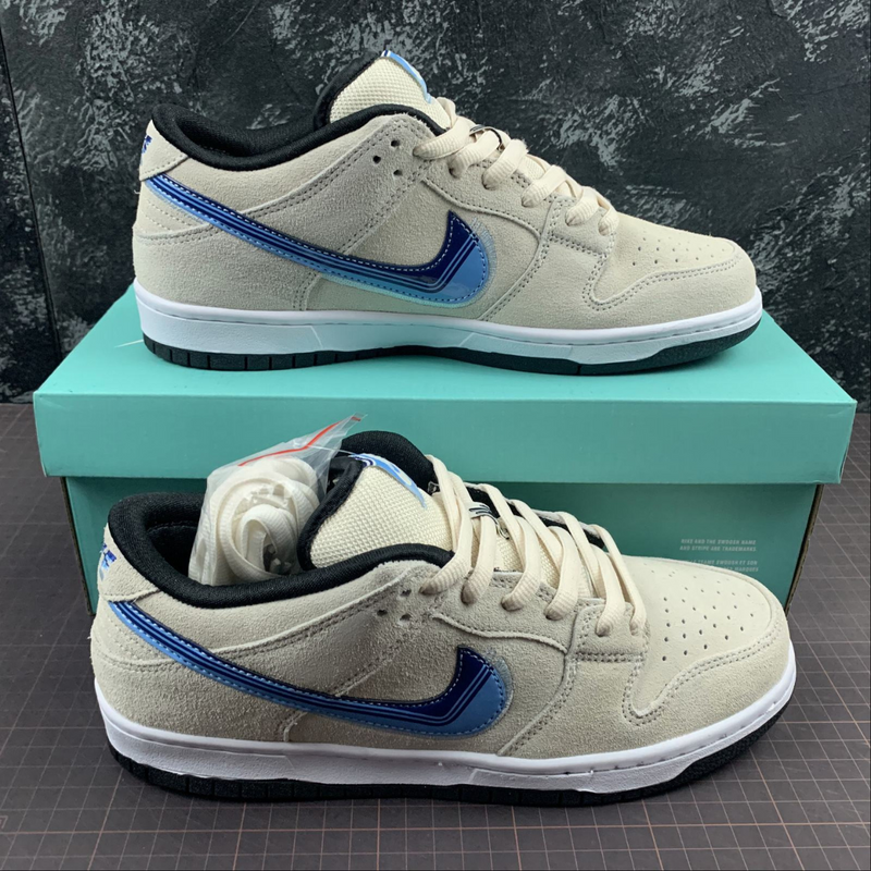 Dunk Low SB Truck It