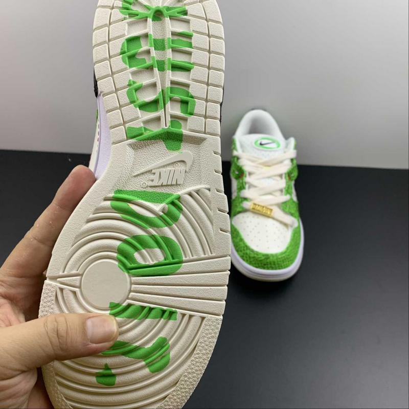 Dunk Low Disrupt 2 Low Green Snakeskin