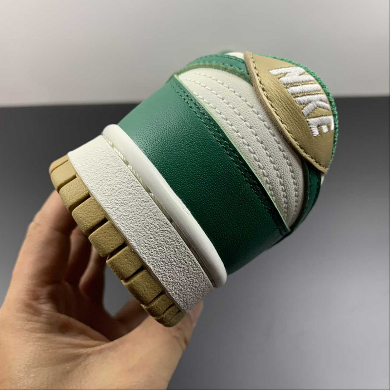 Dunk Low Malachite University