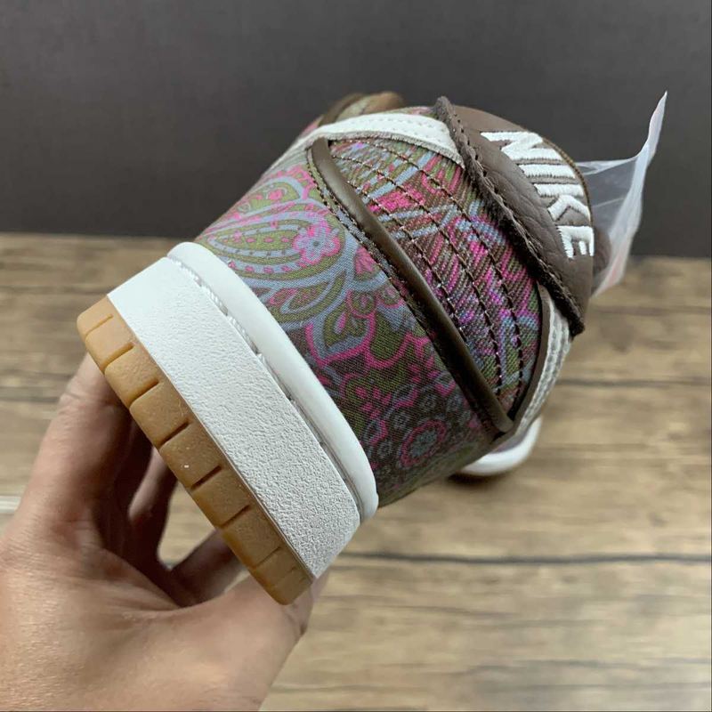 Dunk Low SB Paisley Brown