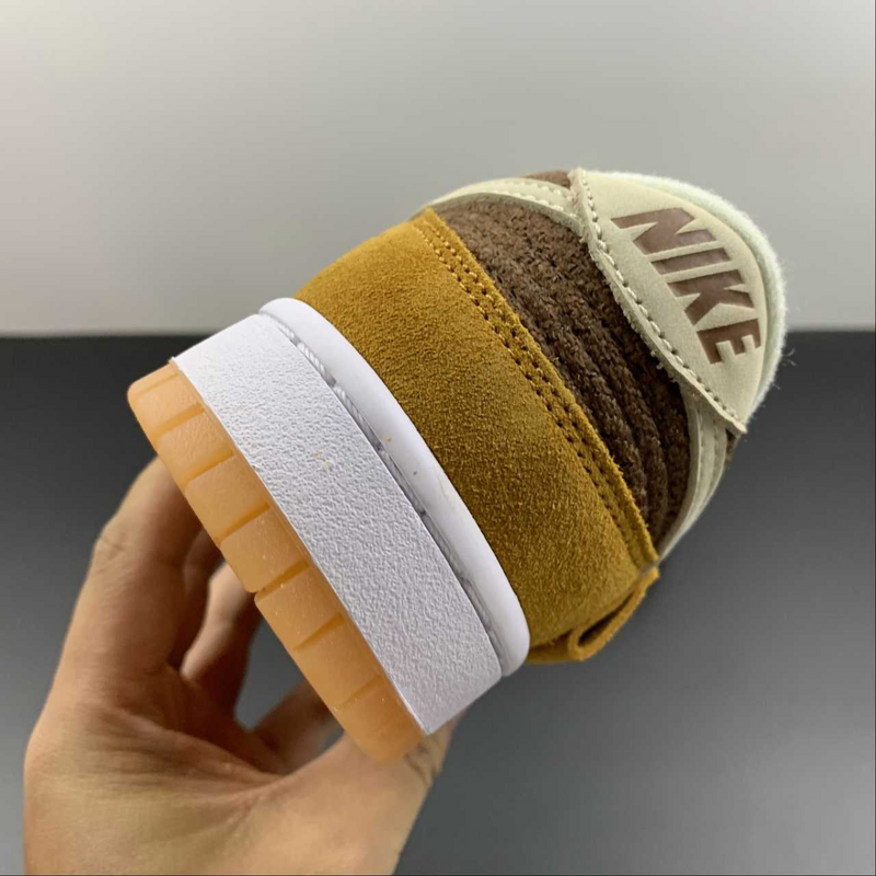 Dunk Low Teddy Bear Brown