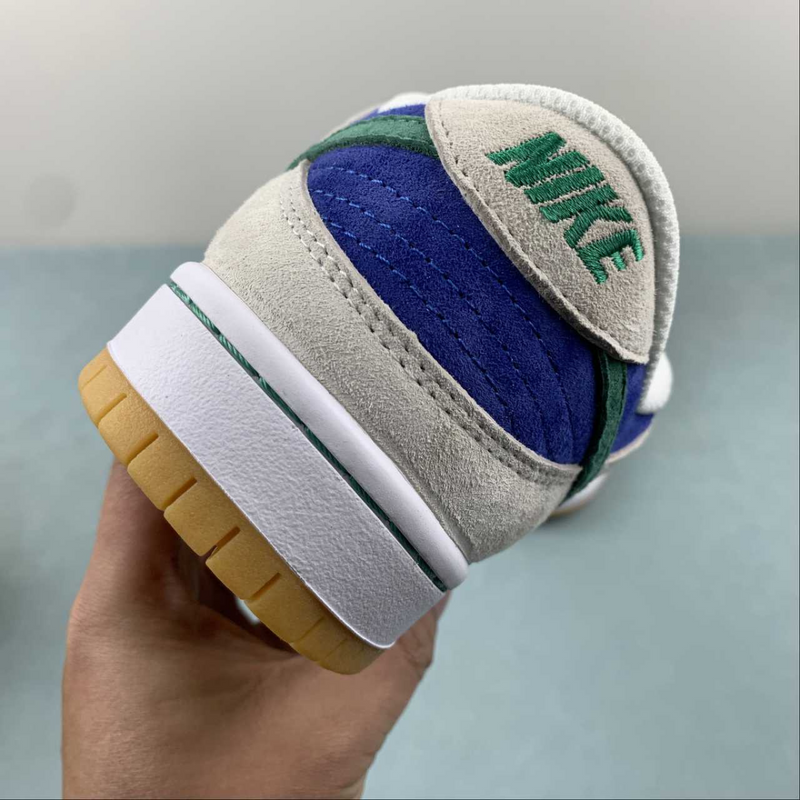 Dunk Low SB Hyper Royal Malachite