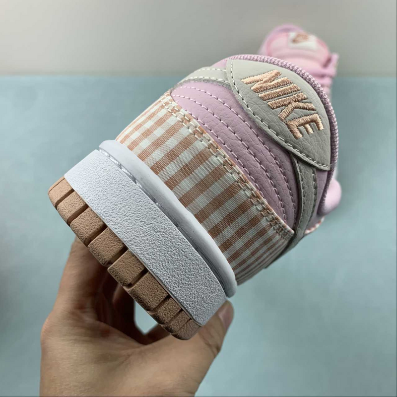 Dunk Low Pink Gingham