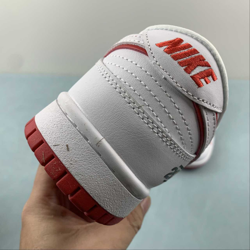 Dunk Low Supreme 2024