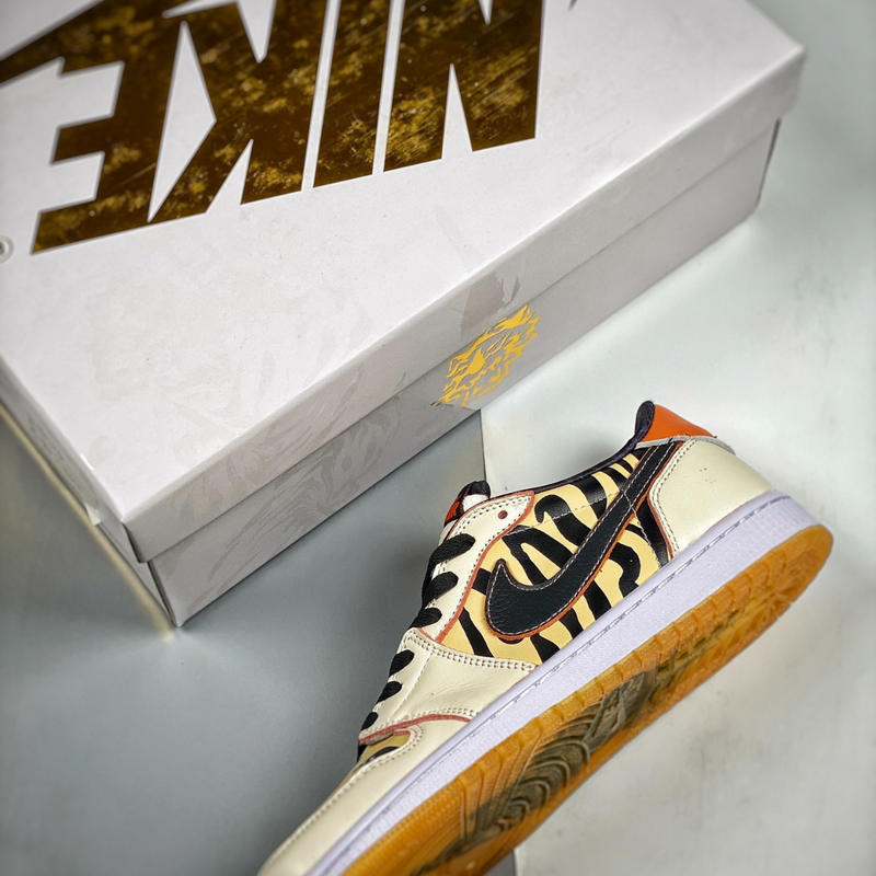 Air Jordan 1 Low OG Year of the Tiger White