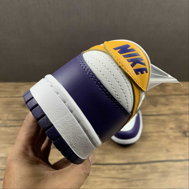 Dunk Low LA