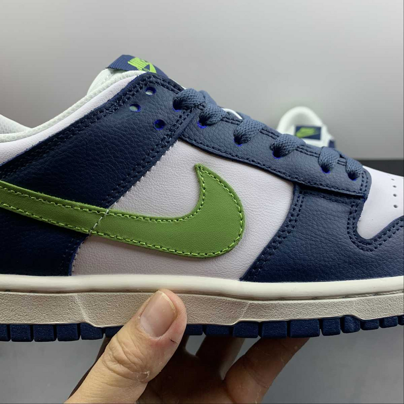 Dunk Low Obsidian Vintage Green