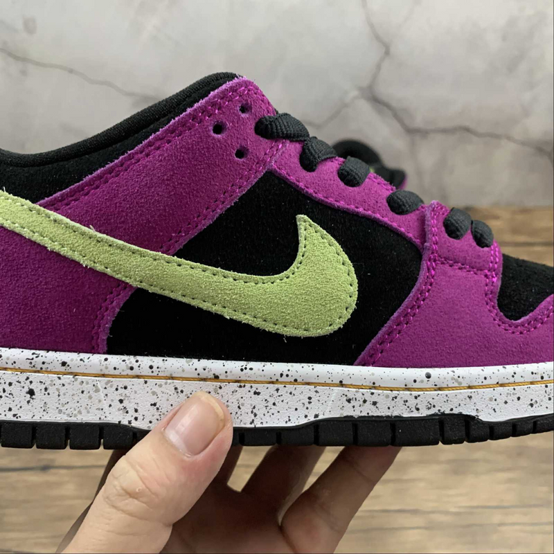 Dunk Low Pro Red Plum