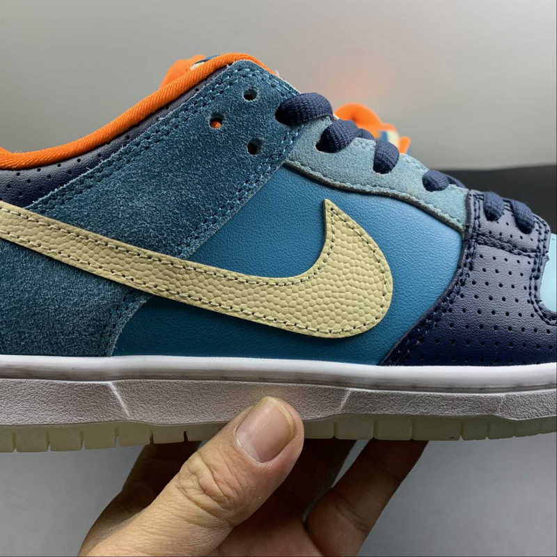 Dunk Low SB Mia Skate