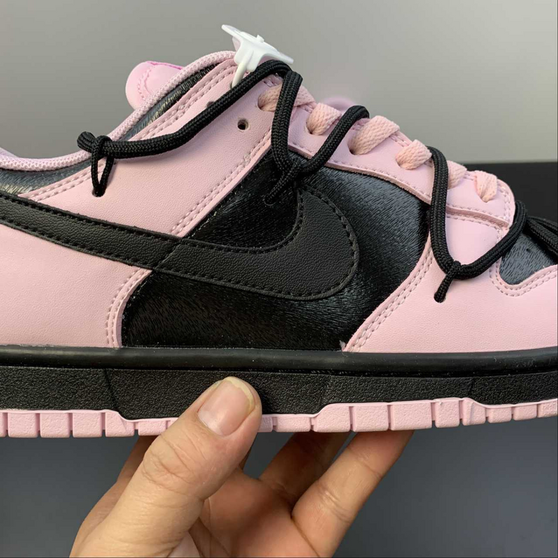 Dunk Low Black Patent Pink