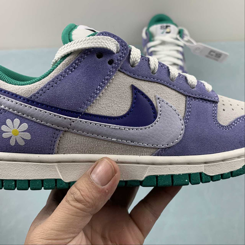 Dunk Low Chucky Liner