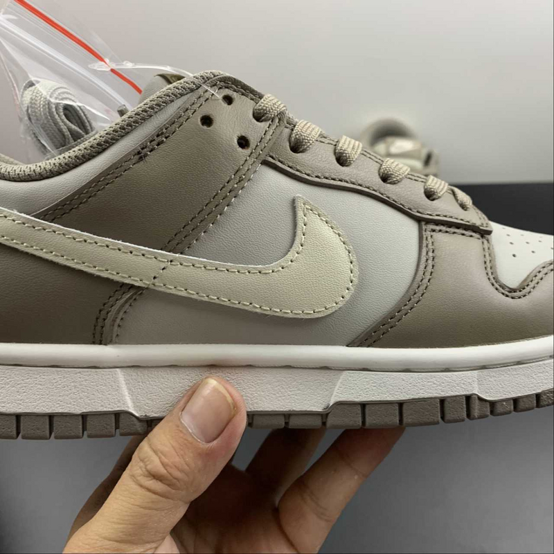 Dunk Low Bone Beige