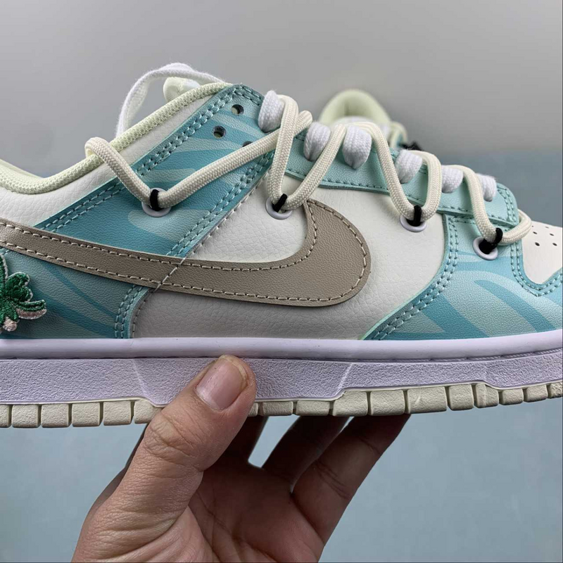 Dunk Low Lattle