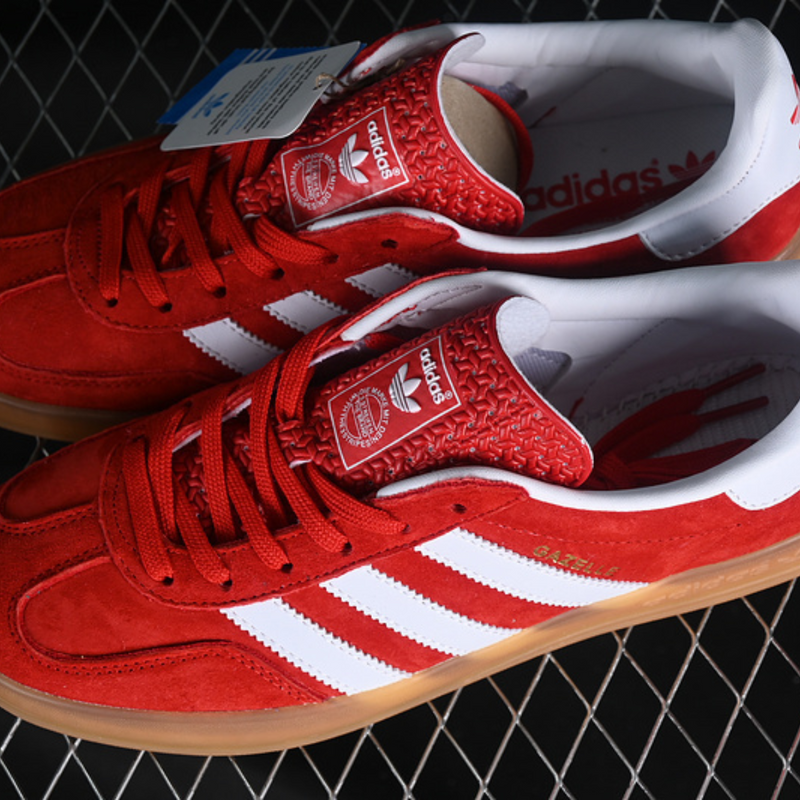 Gazelle Indoor Red