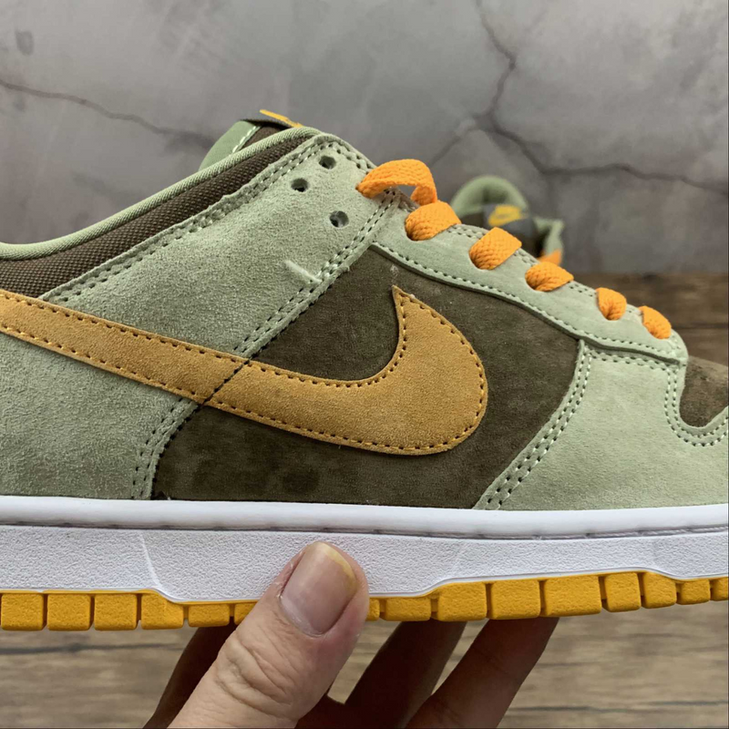 Dunk Low Dusty Olive