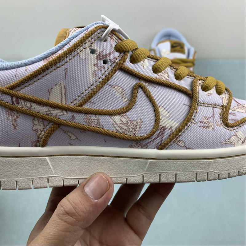 Dunk Low SB Premium City of Style