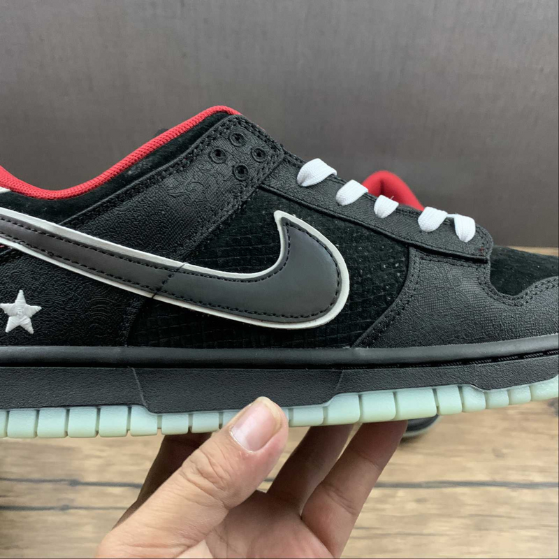 Dunk Low X League Of Legends