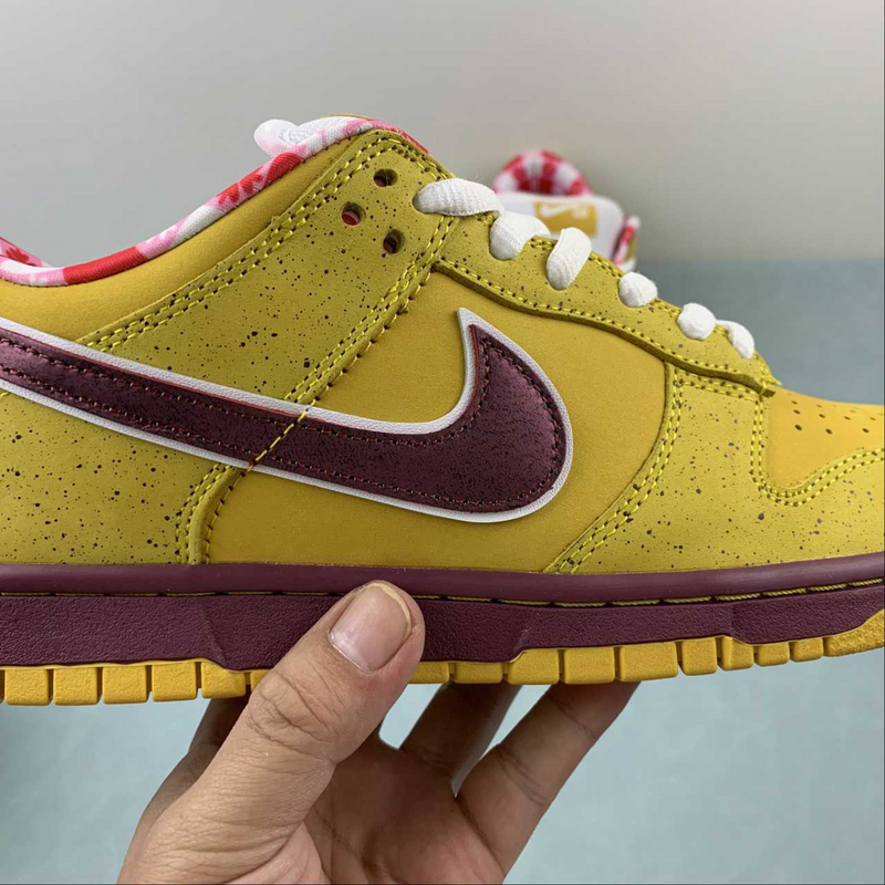 Dunk Low Yellow Lobster