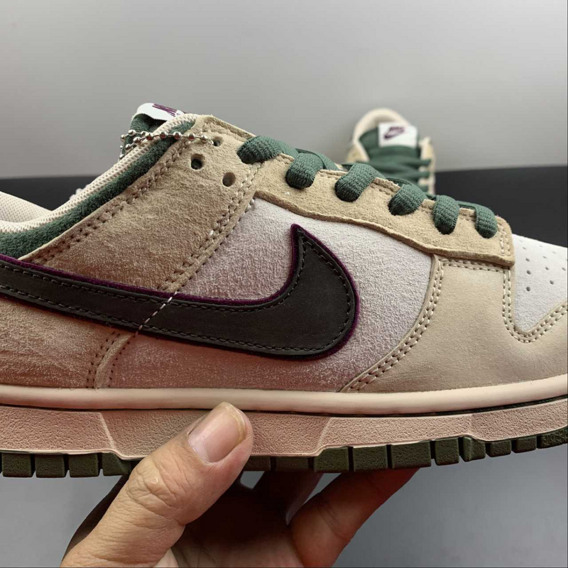 Dunk Low Mocha Style Malev