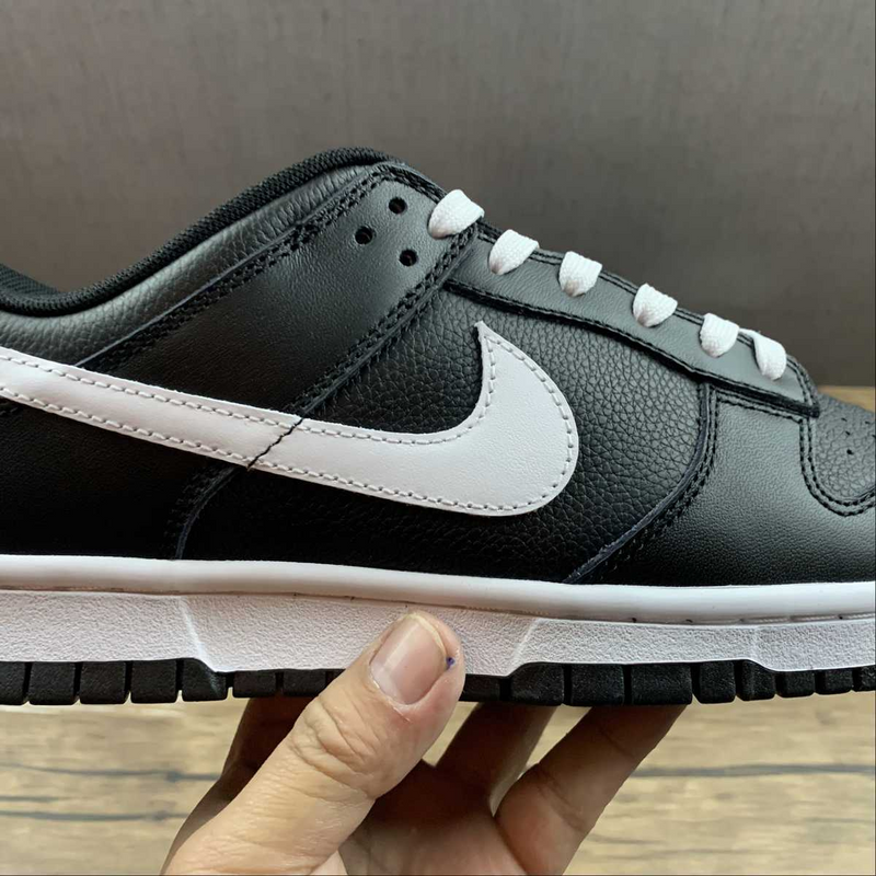 Dunk Low Black White