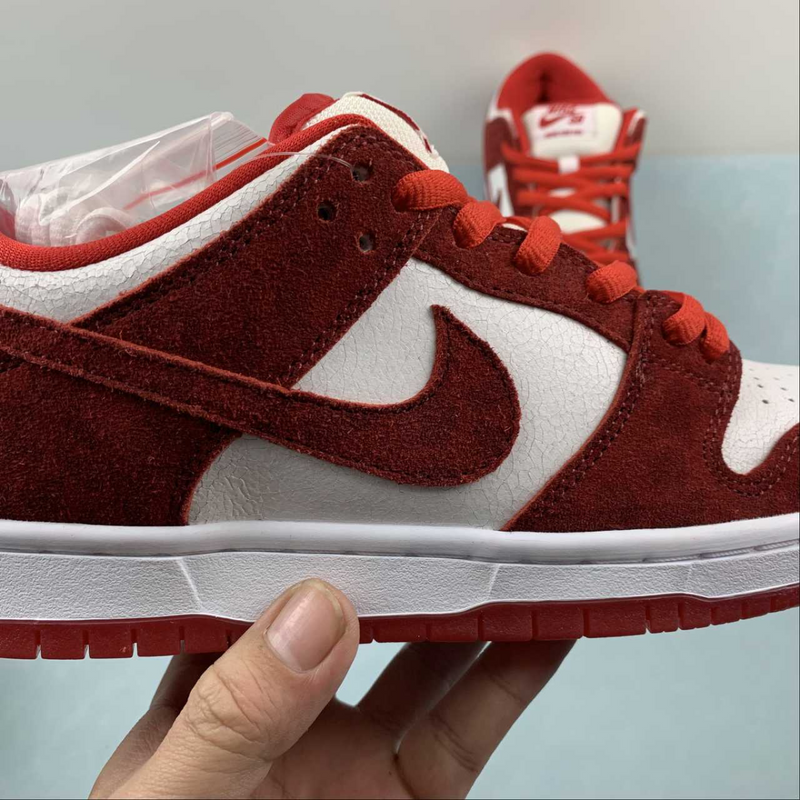 Dunk Low SB Red Ligth