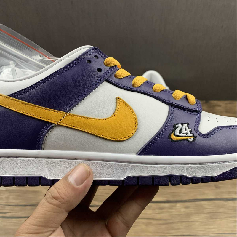 Dunk Low LA