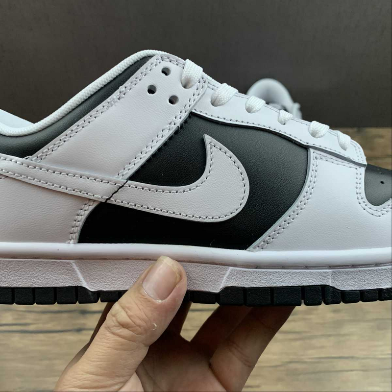 Dunk Low Reverse Panda