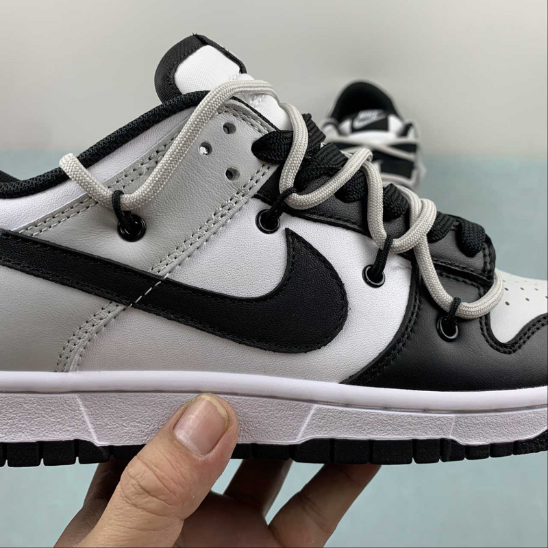 Dunk Low Twist Black And White