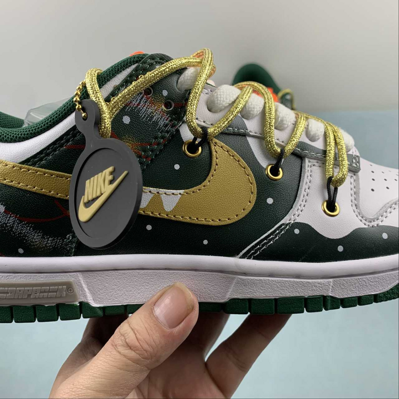 Dunk Low Merry Christmas