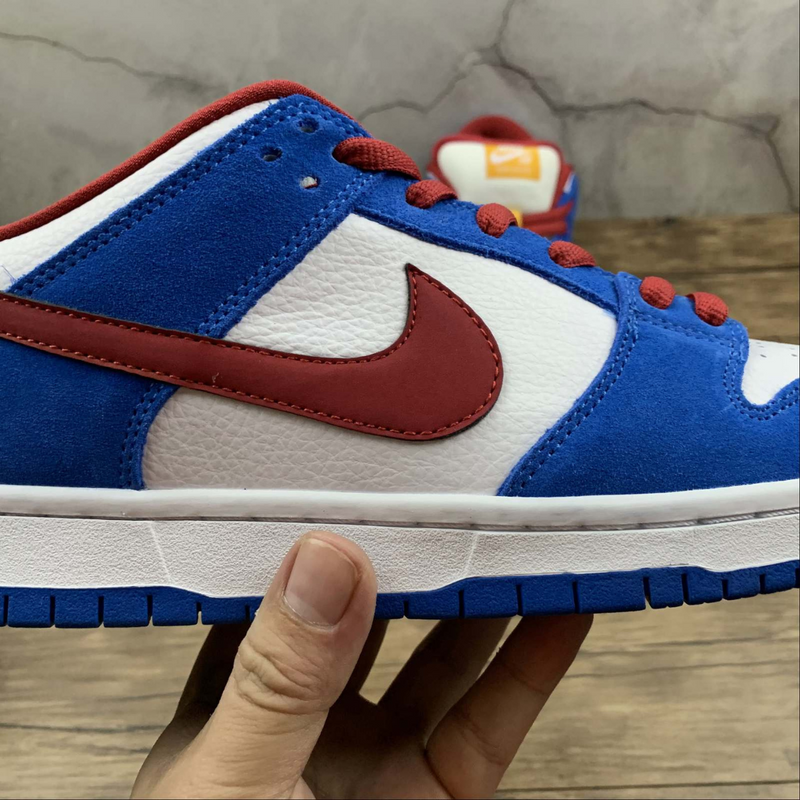 Dunk Low SB Doraemon