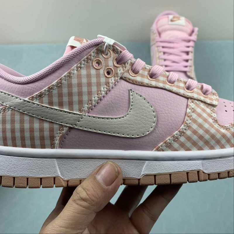 Dunk Low Pink Gingham