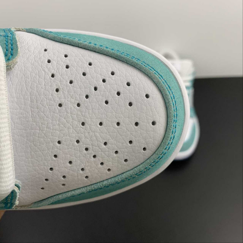 April Skateboards x SB Dunk Low Turbo Green