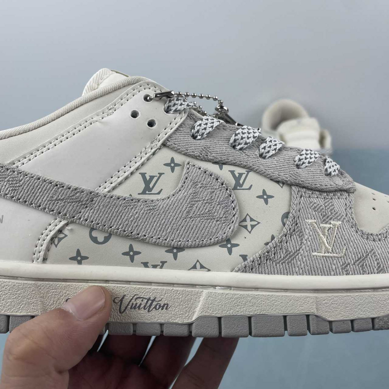 Dunk Low Louis Vuitton Grey