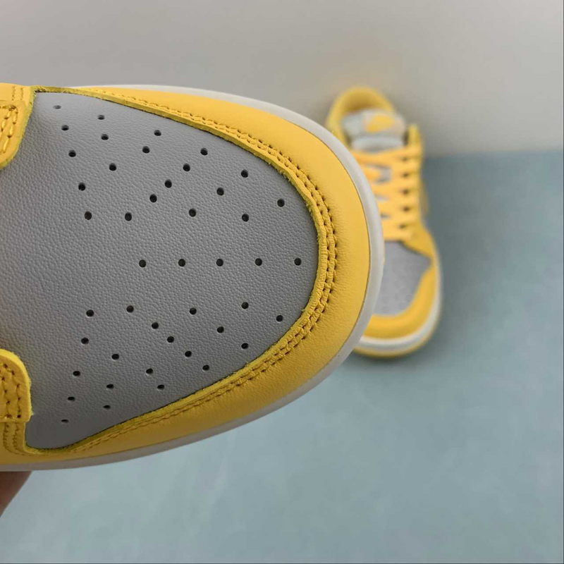 Dunk Low Citron Pulse