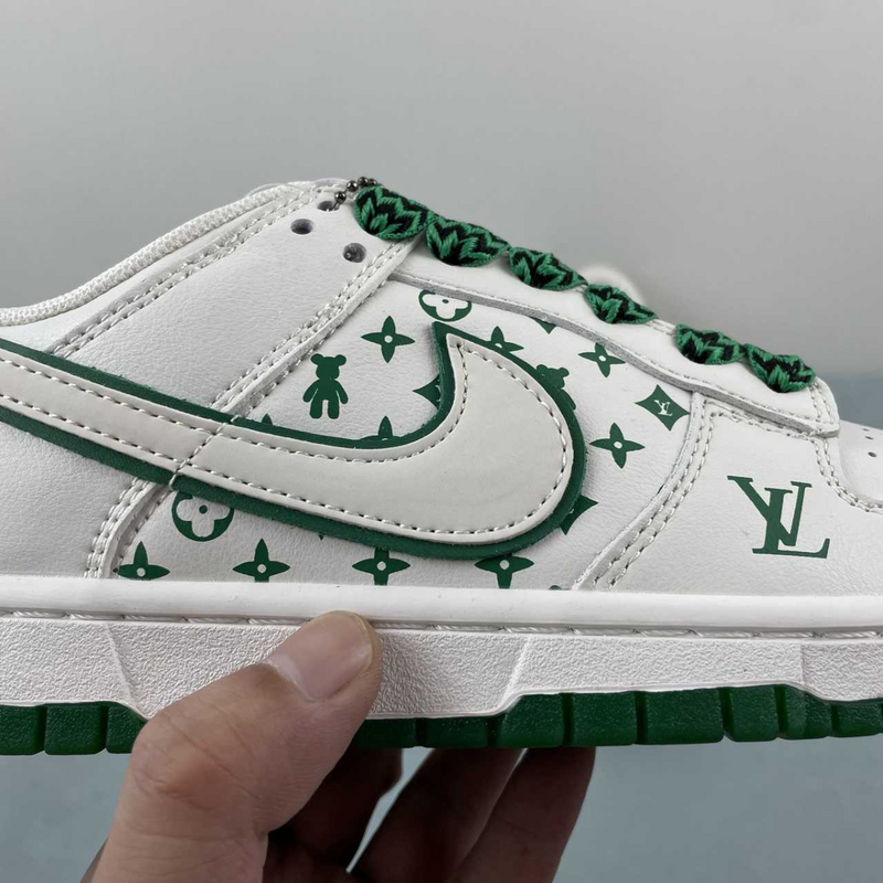 Dunk Low Bear Green And White X Louis Vuitton