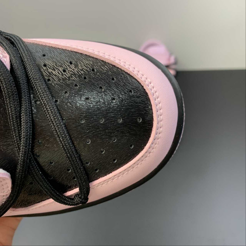 Dunk Low Black Patent Pink