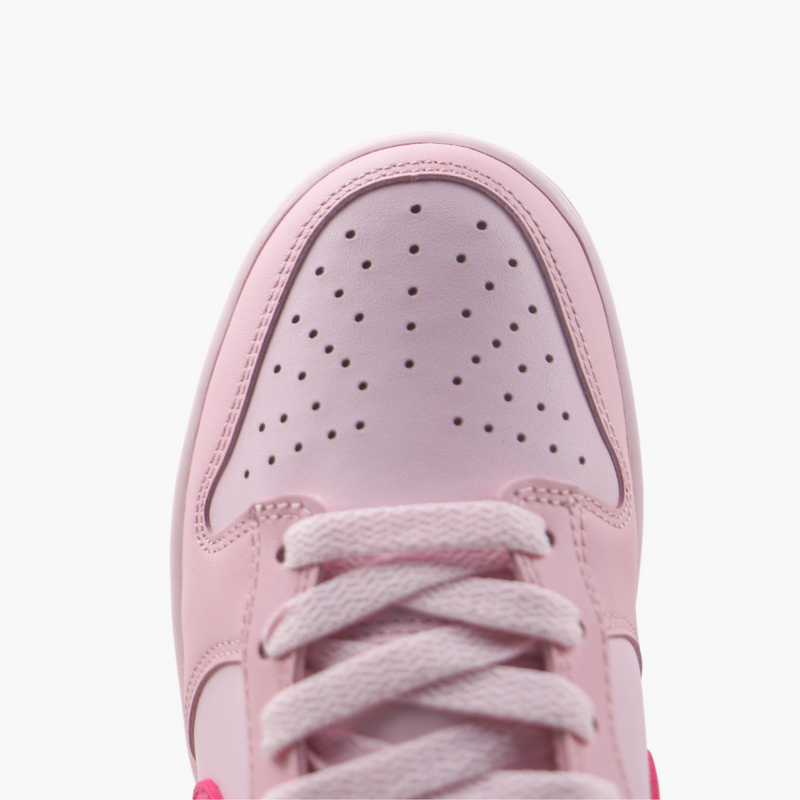 Dunk Low Triple Pink