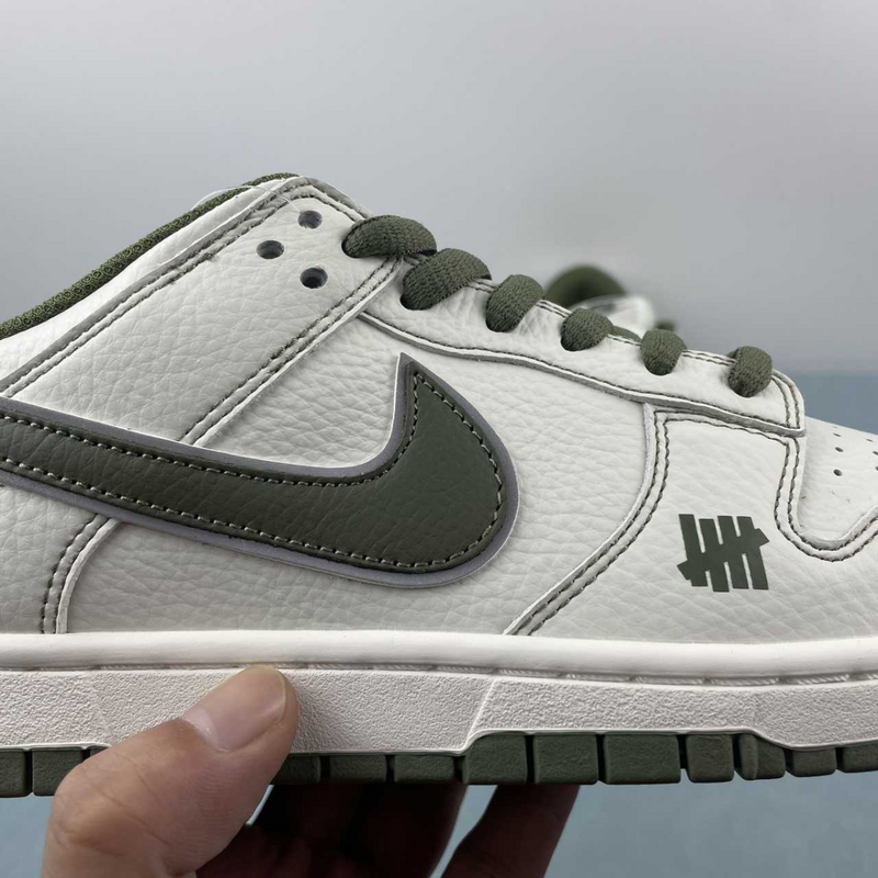 Dunk Low Undefeated Green And White