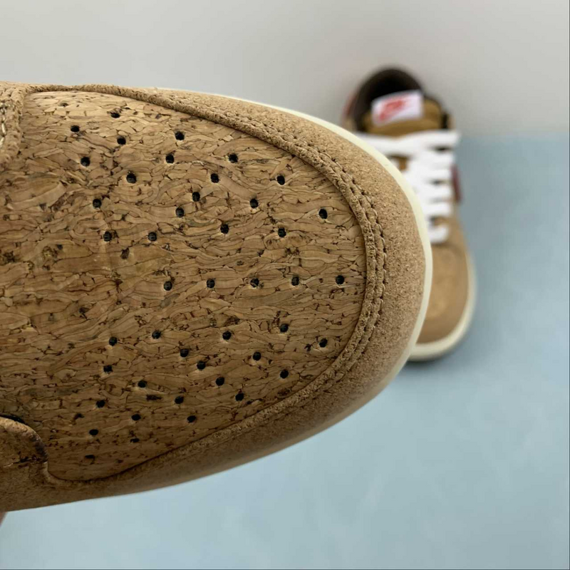 Dunk Low Clot Cork