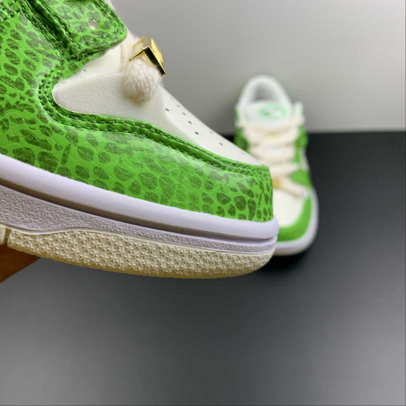 Dunk Low Disrupt 2 Low Green Snakeskin