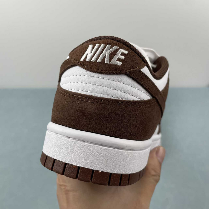 Dunk Low Brown And White