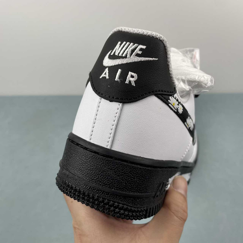 Air Force Flowers White And Black