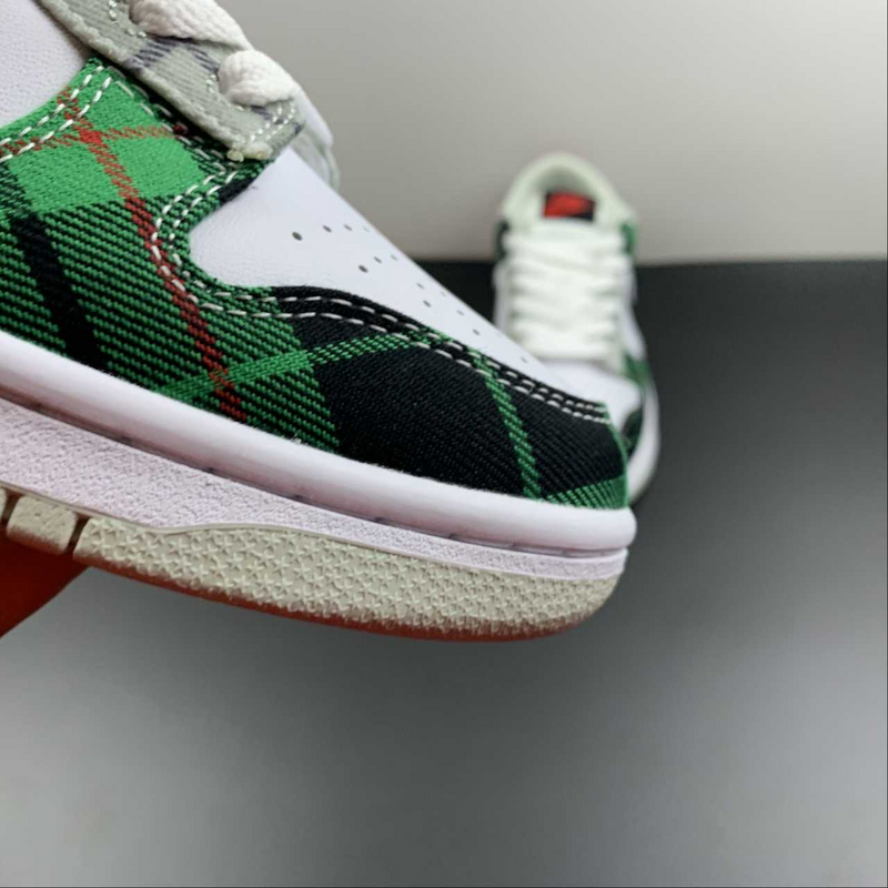 Dunk Low Tartan Plaid