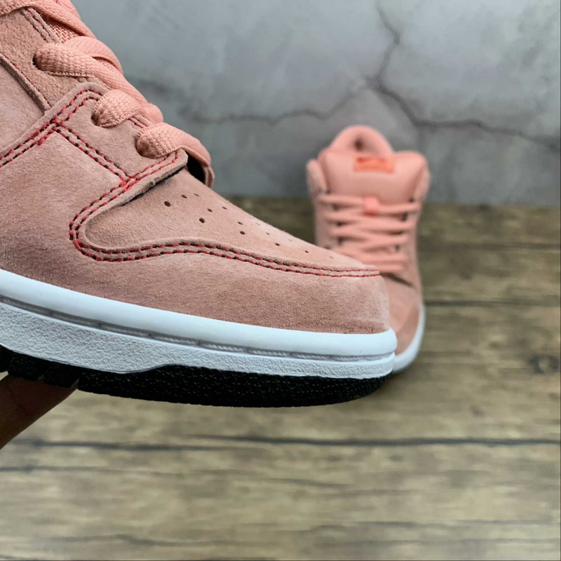 Dunk Low SB Pink Pig