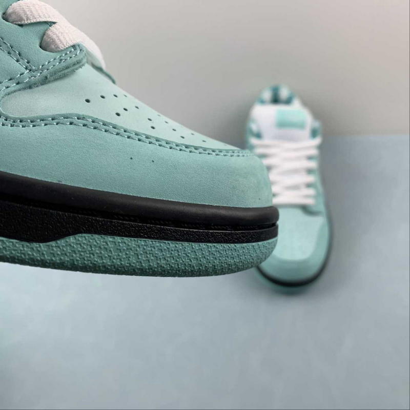 Dunk Low SB Tiffany Diamonds Lobster