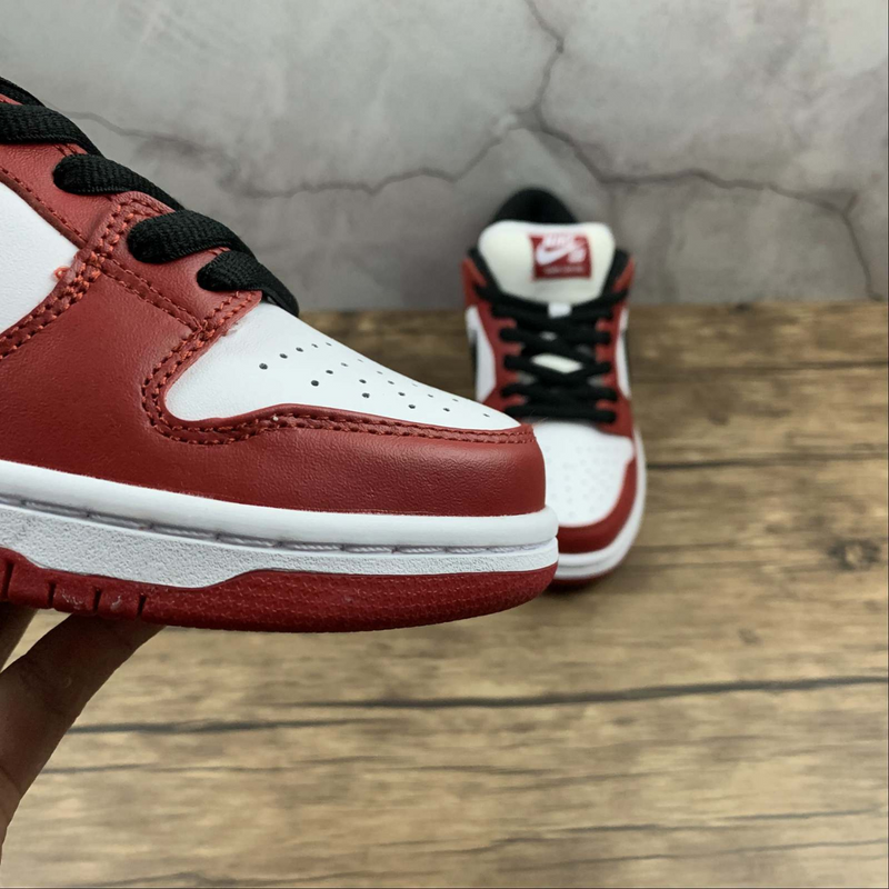 Dunk Low SB Pro Chicago