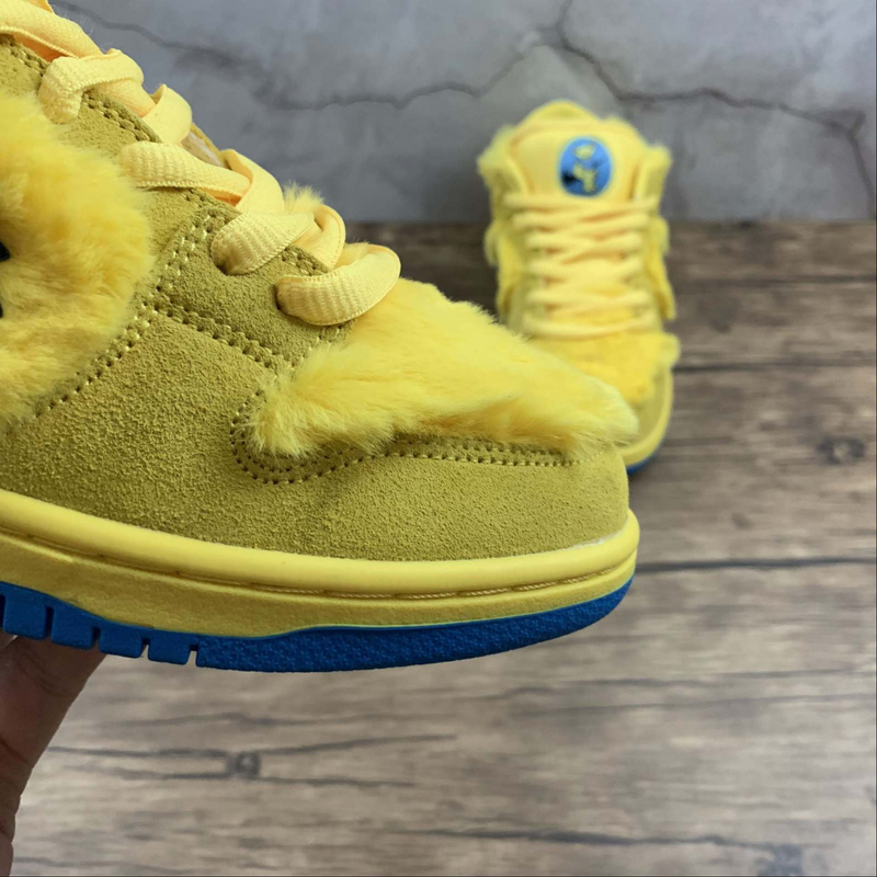 Dunk Low SB Grateful Dead Bears Yellow