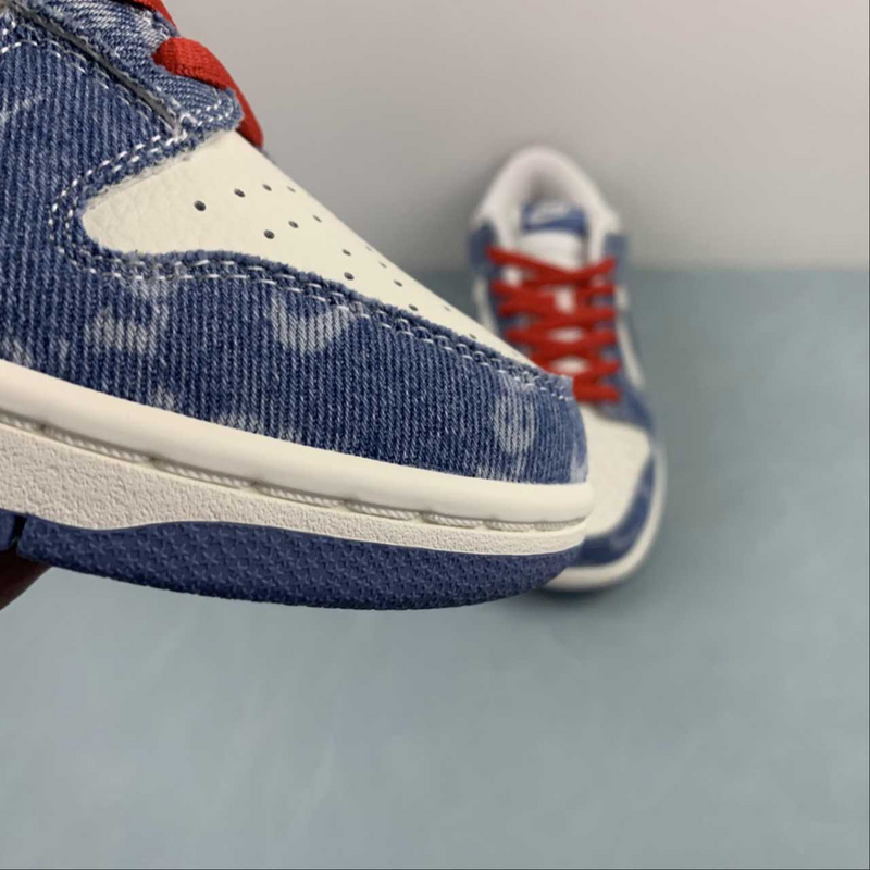 Dunk Low Levi's