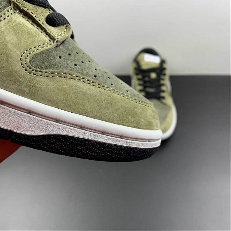 Dunk Low Trail End