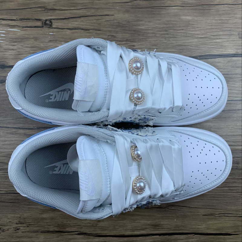 Dunk Low White Bronze MTL